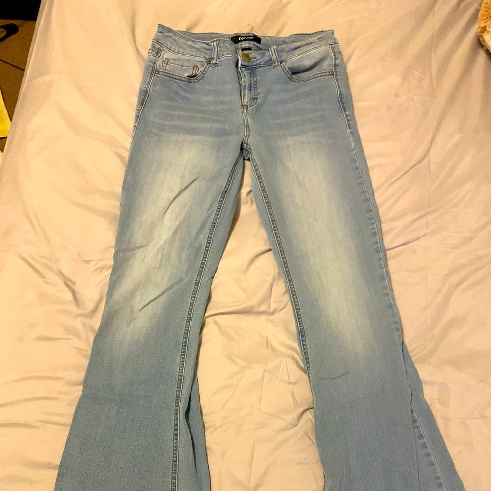 Women’s bell bottom jeans size 8